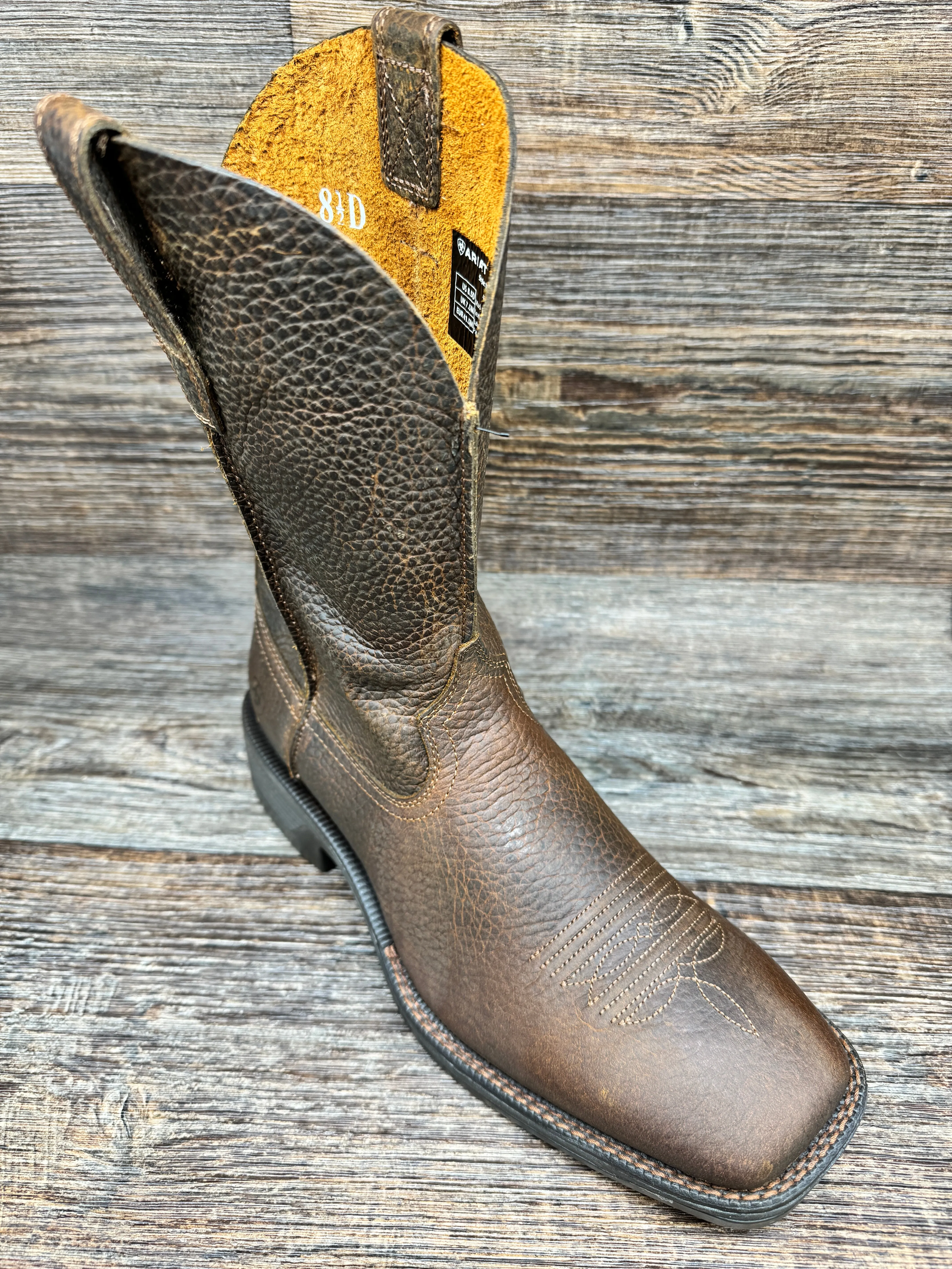 10046997 Men's Ridgeback Rambler Cowboy Boot by Ariat