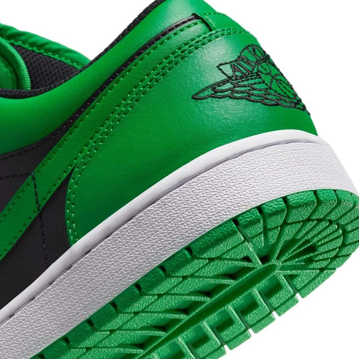 Air Jordan 1 Low 'Lucky Green'
