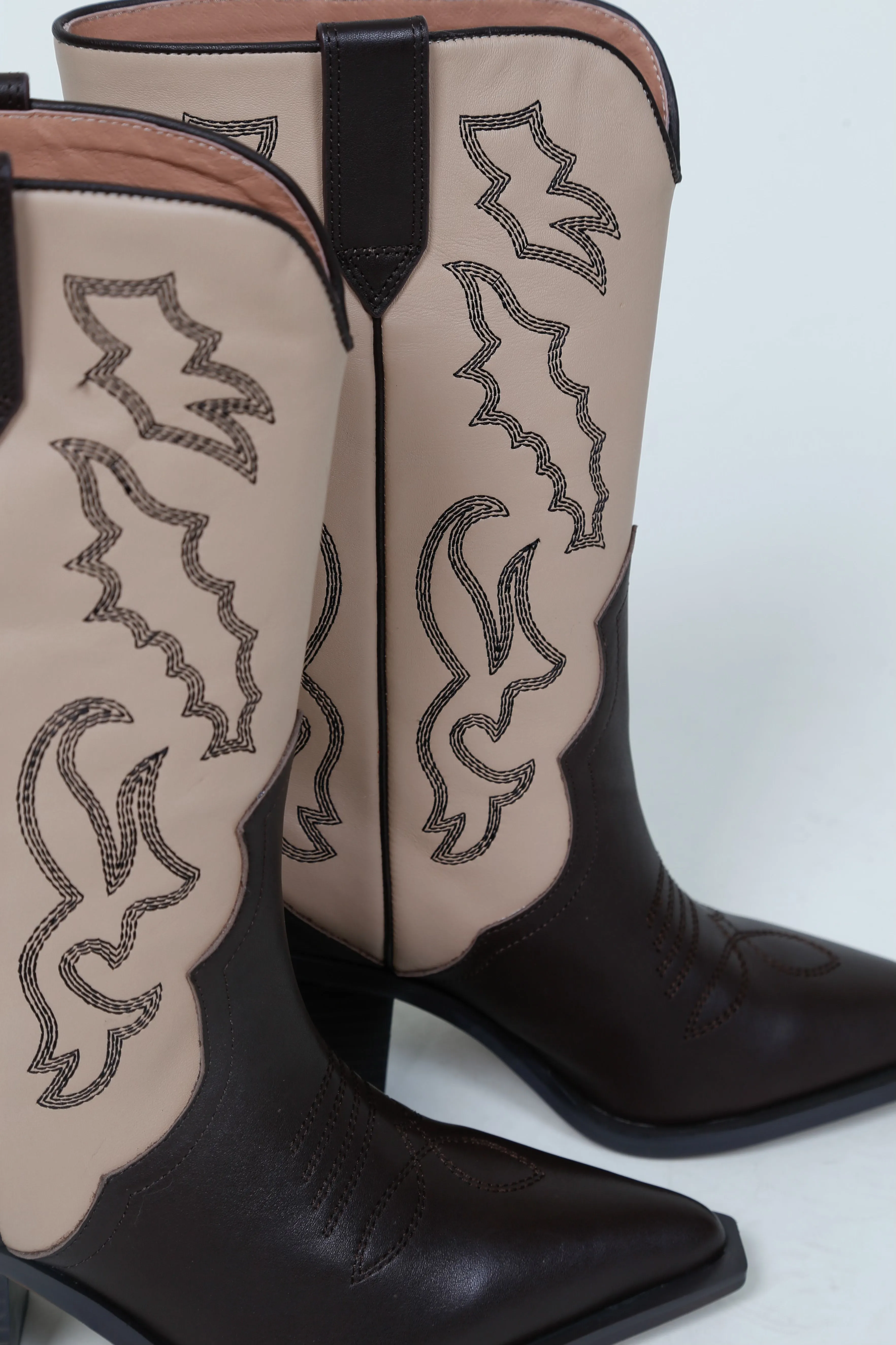 ALIAS MAE | Marley Mid Calf Boots - Chocolate   Cream