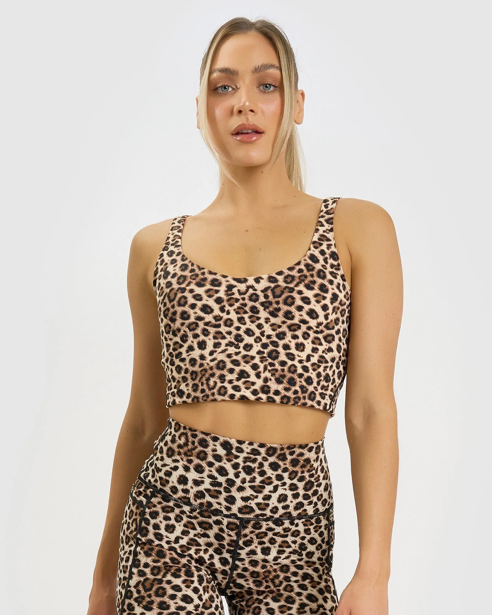 Core Trainer Dani Active Crop Leopard