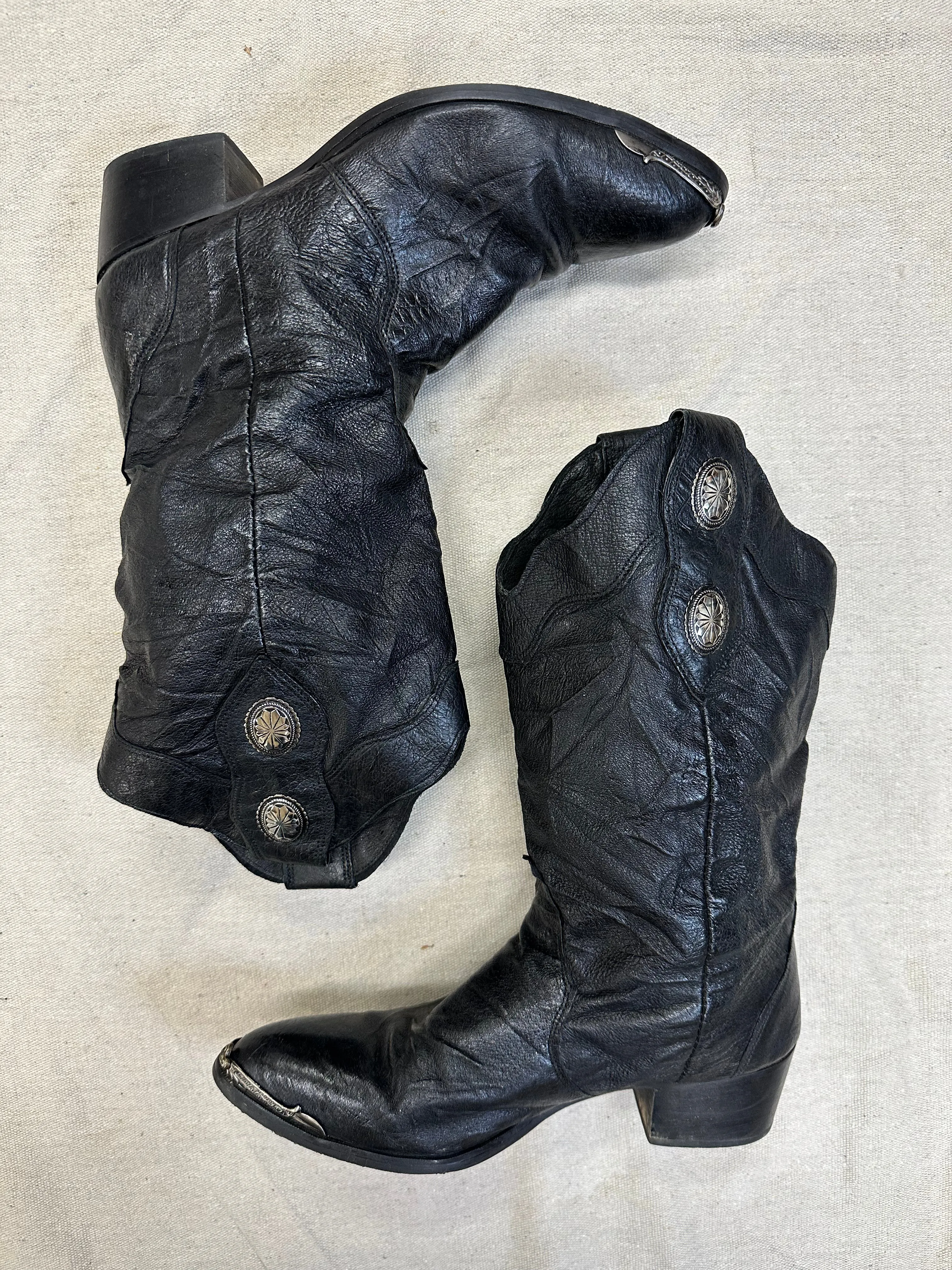 Crinkle Black Concho Cowboy Boot’s