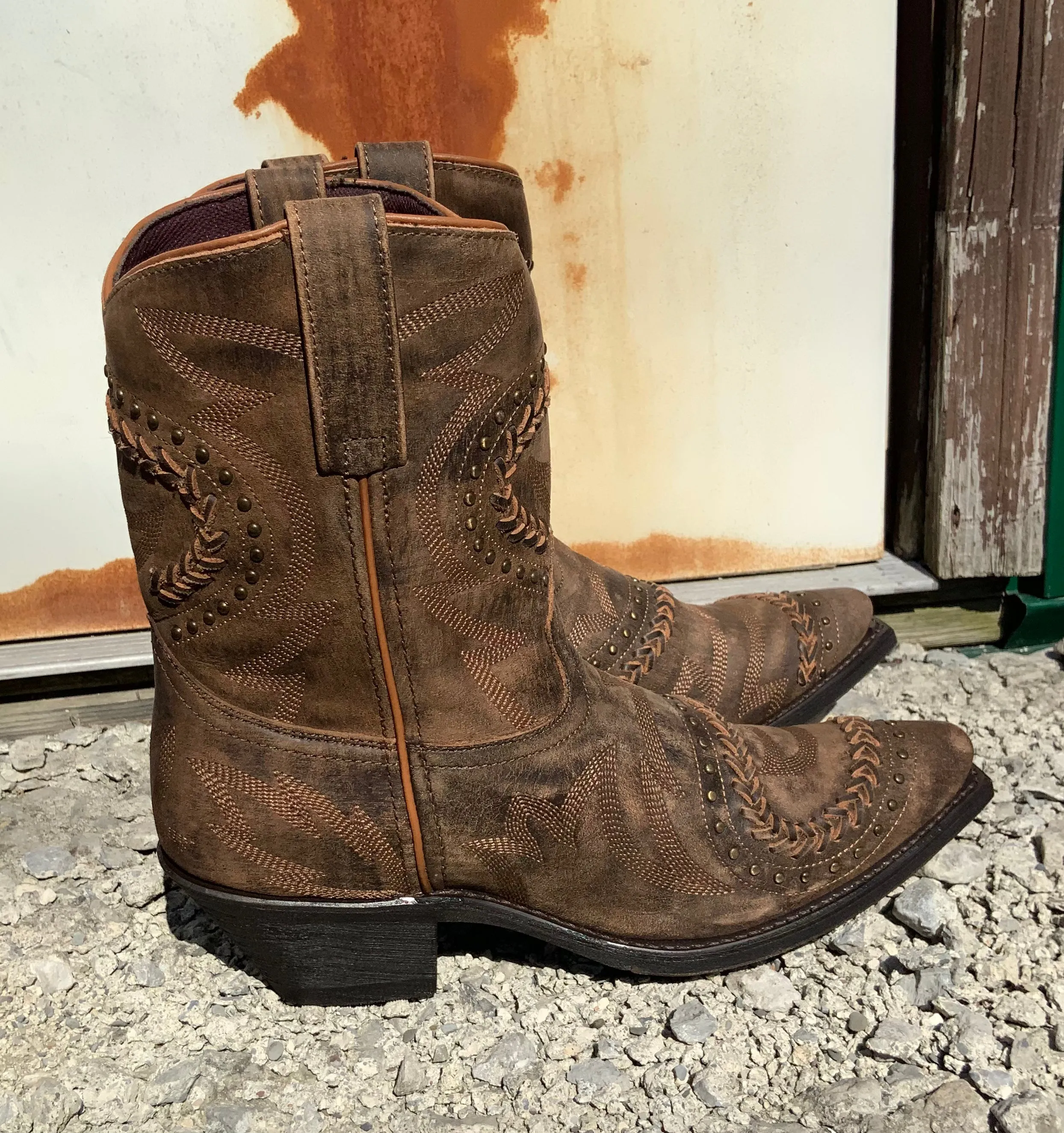 Laredo Women's Brown Fancy Shortie Snip Toe Cowgirl Boots 52402