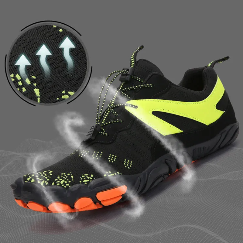 Light and ventilated hiking boots