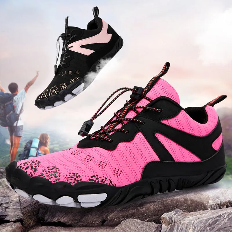 Light and ventilated hiking boots