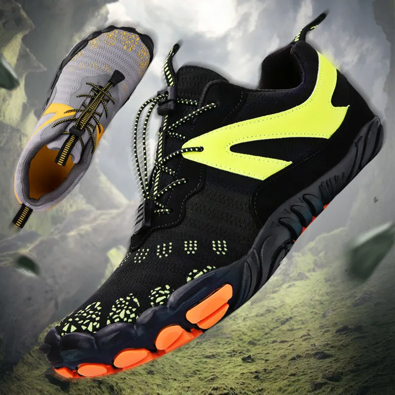 Light and ventilated hiking boots