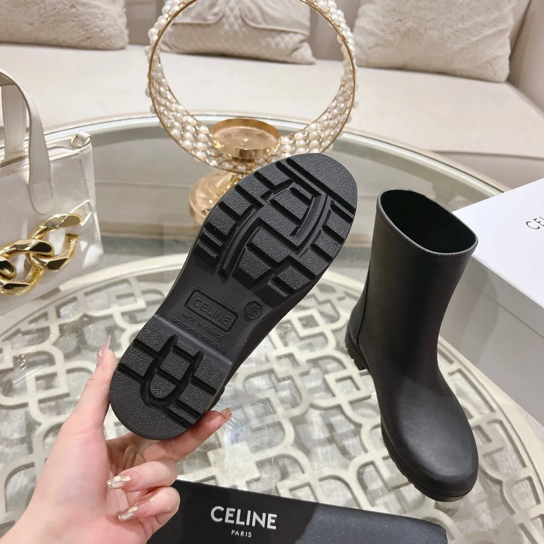 MID RAIN BOOTS IN BLACK NATURAL RUBBER