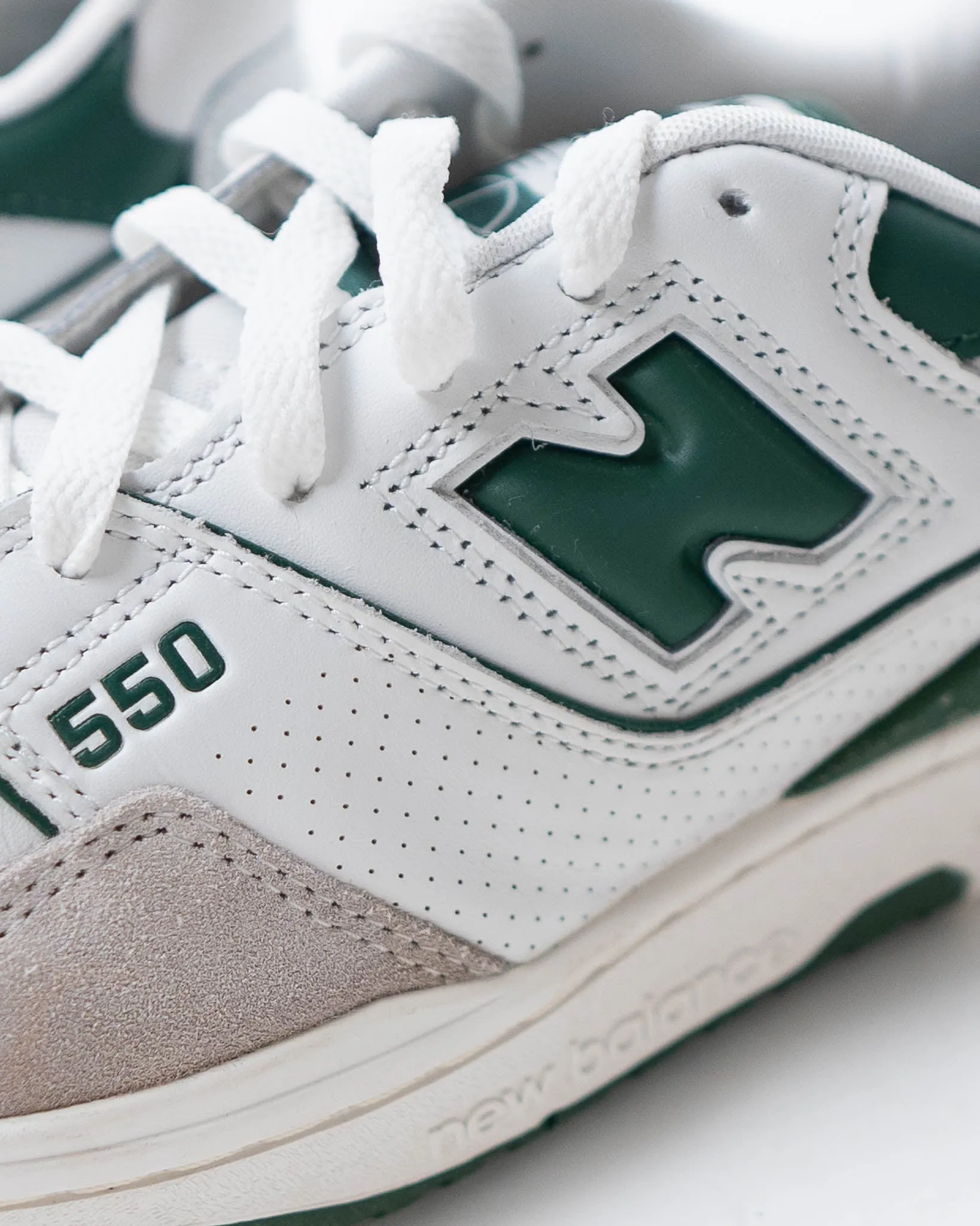 New Balance BB550 White Casual Shoes -DS