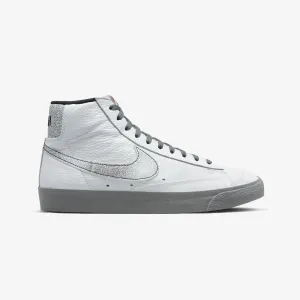 Nike | BLAZER MID '77 { WHITE/SMOKE GREY-BLACK-WHITE