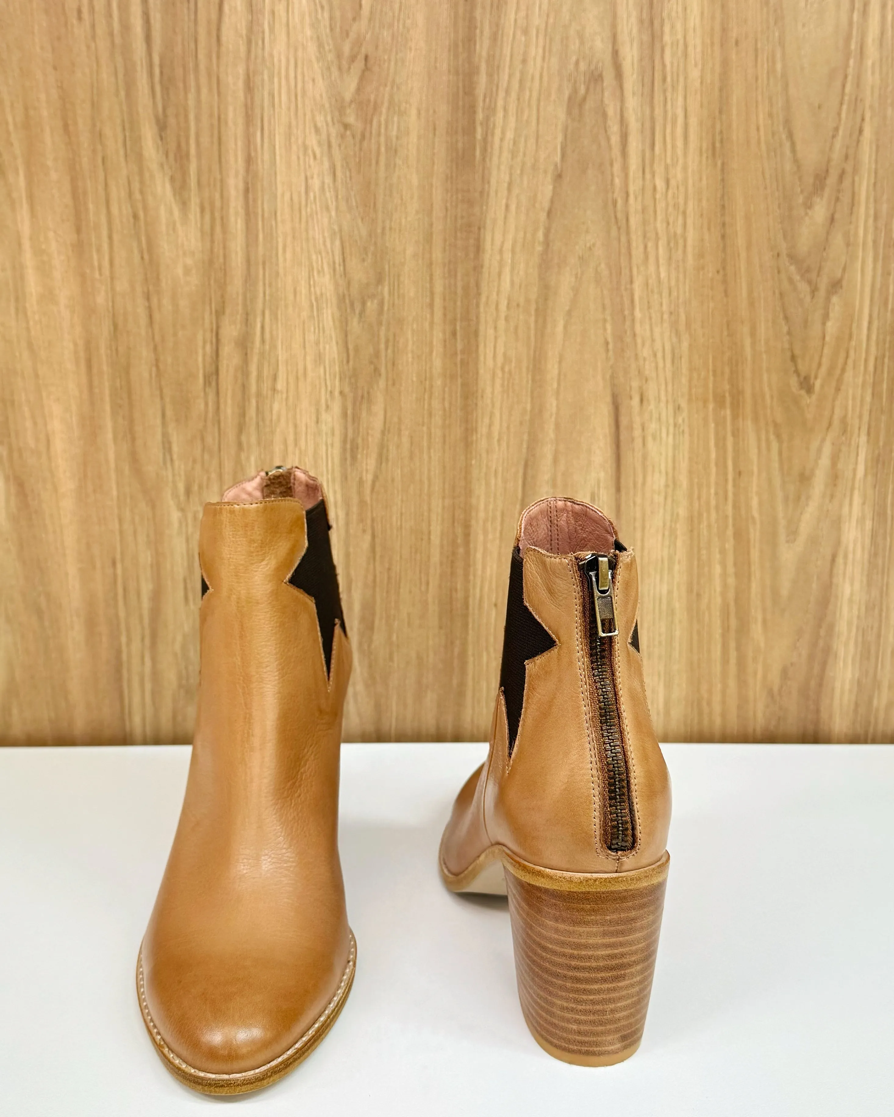 Tizzi (Dk Tan-Choc)