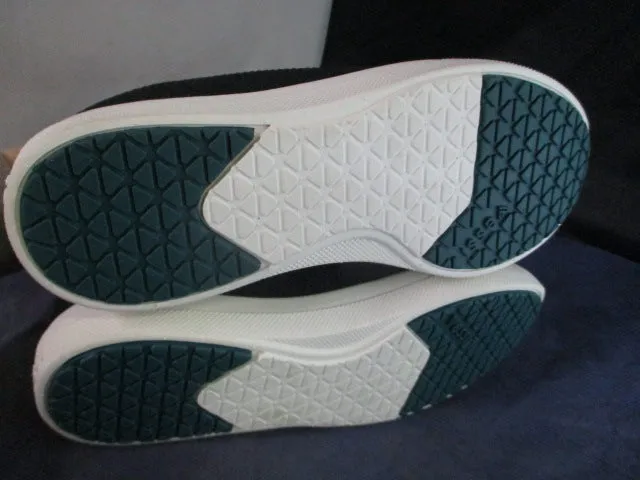 Used Vessi Weekender Kids Waterproof Shoes Size J4